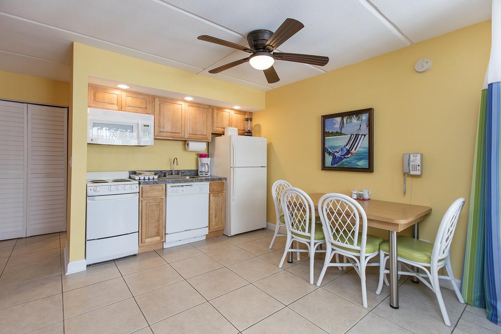 Fantasy Island - Daytona Beach Shores Aparthotel Екстериор снимка