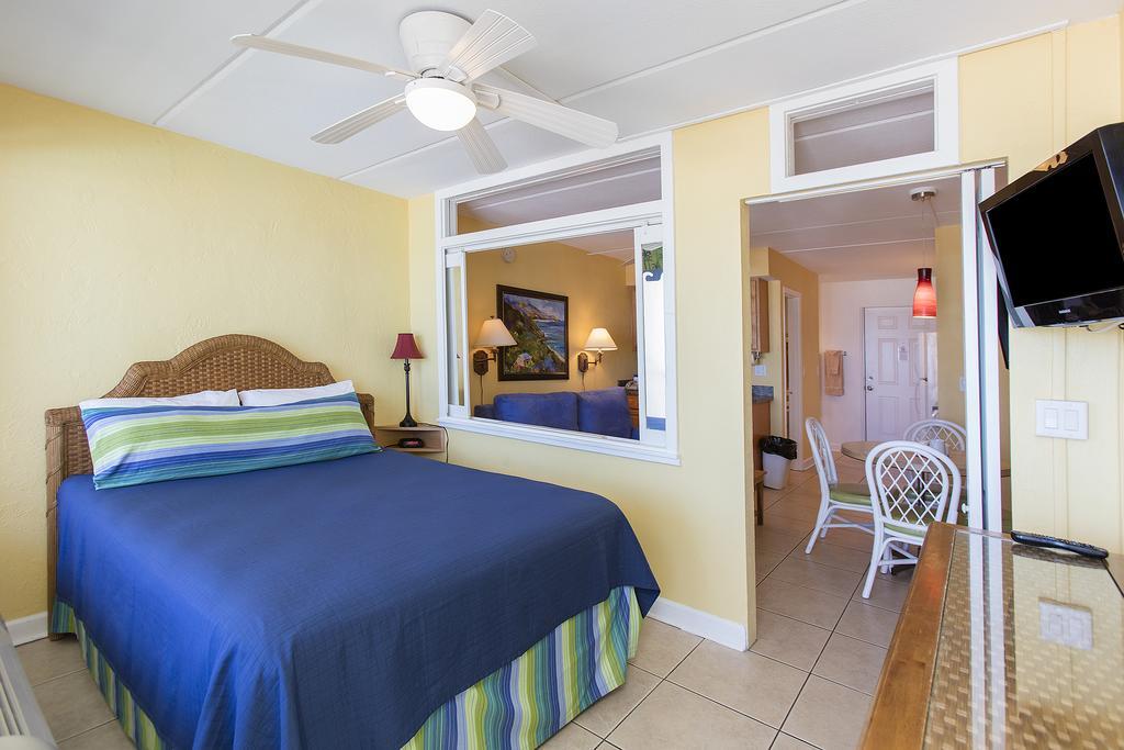 Fantasy Island - Daytona Beach Shores Aparthotel Екстериор снимка