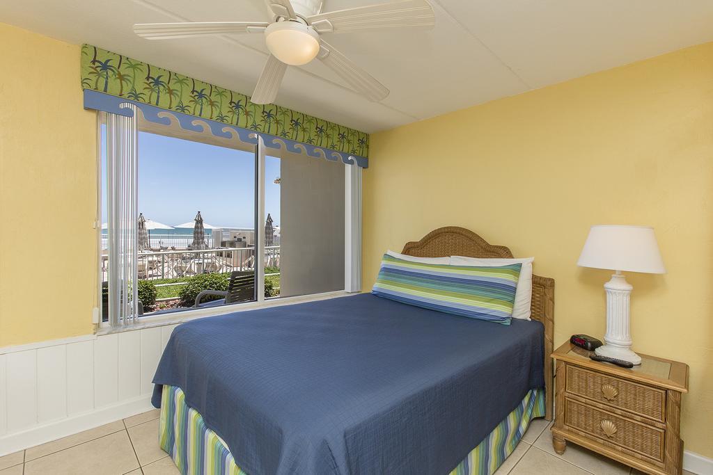 Fantasy Island - Daytona Beach Shores Aparthotel Екстериор снимка