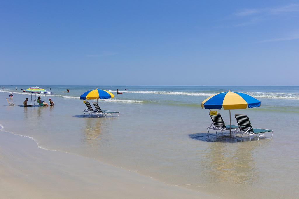 Fantasy Island - Daytona Beach Shores Aparthotel Екстериор снимка