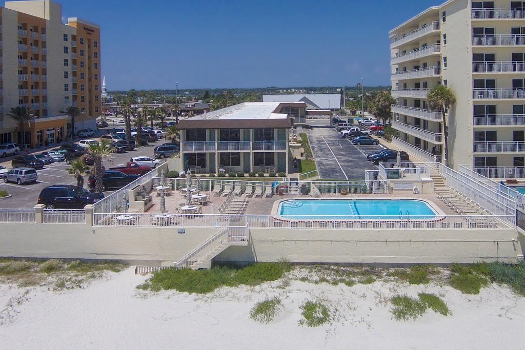 Fantasy Island - Daytona Beach Shores Aparthotel Екстериор снимка