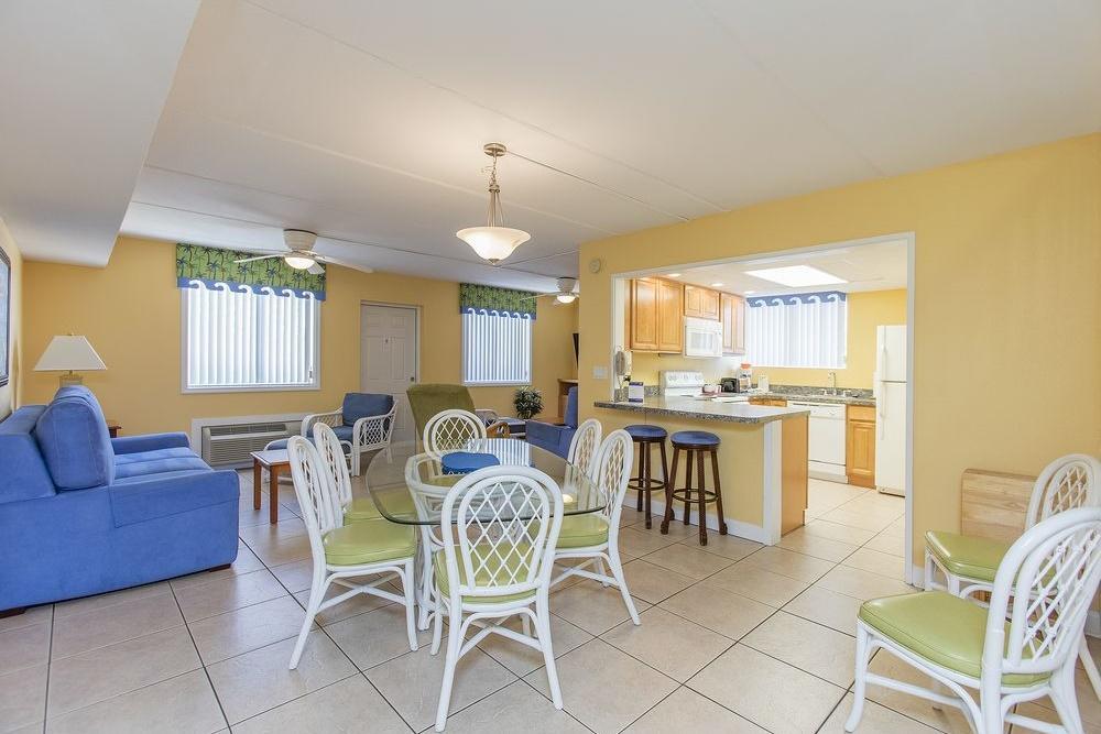 Fantasy Island - Daytona Beach Shores Aparthotel Екстериор снимка